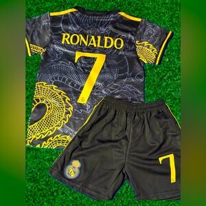 NEW KIDS RONALDO SOCCER JERSEY BLACK GOLD DRAGON SPECIAL JERSEY NEW WITH TAGS